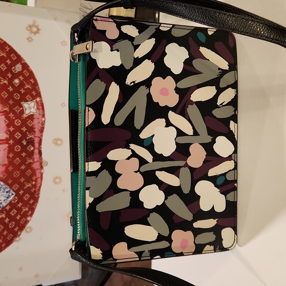 EUC Kate Spade New York Eva Triple Gusset Crossbody - Picture 4 of 16